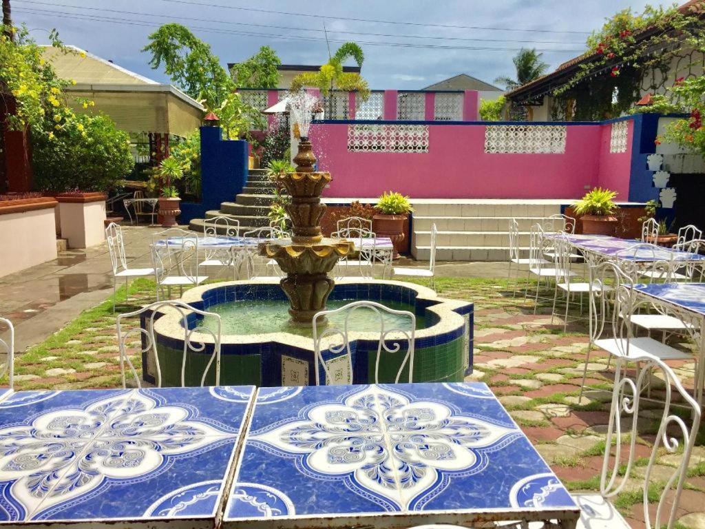 Hotel Casa La Granja Iloilo Esterno foto