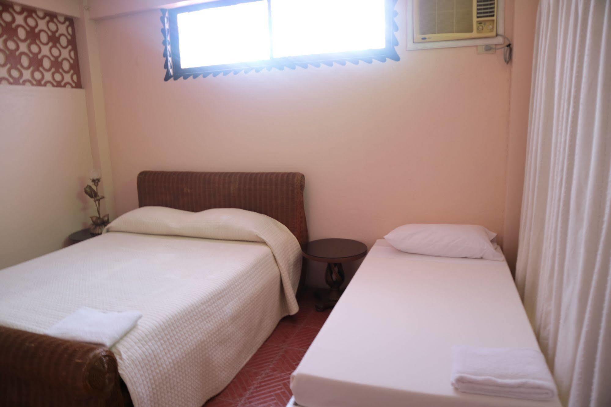 Hotel Casa La Granja Iloilo Esterno foto